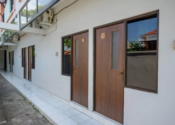 RedDoorz near Stasiun Tawang Semarang Hotel